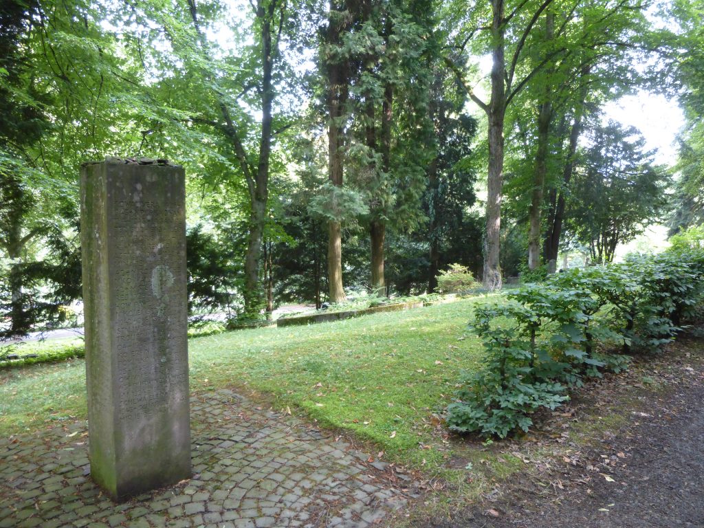 Blick auf den jüdischen Friedhof Hermelsbach